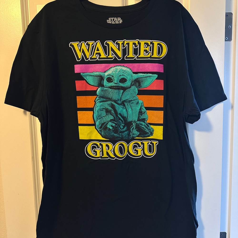 NWOT Unisex Star Wars Grogu Wanted Adult XL T-Shirt